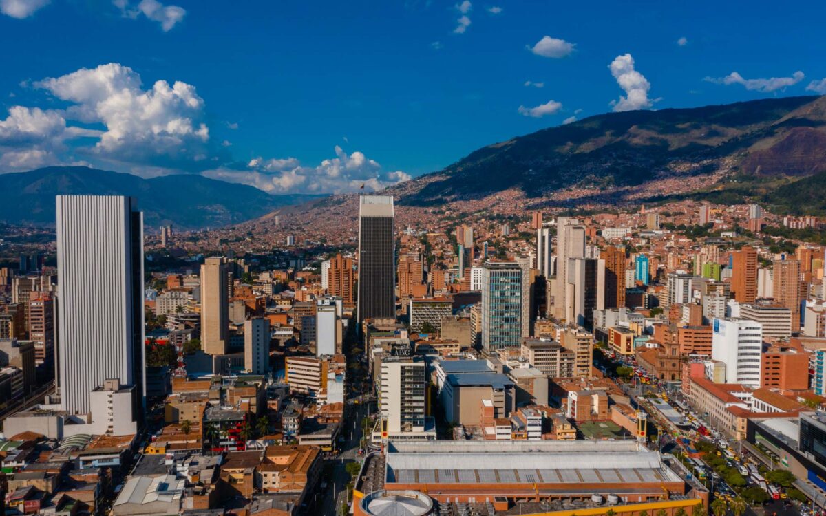 Guerra jurídica contra los invasores de tierras